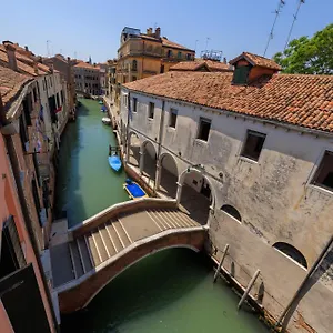 https://corte-nova.hotelinveneto.com