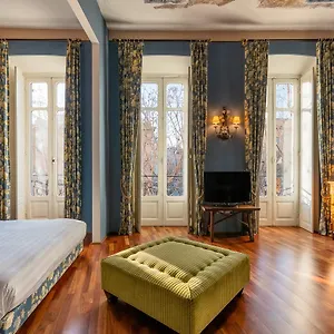 https://bellezza-suites.in-sardinia.net